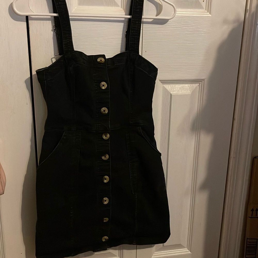 Overall dress